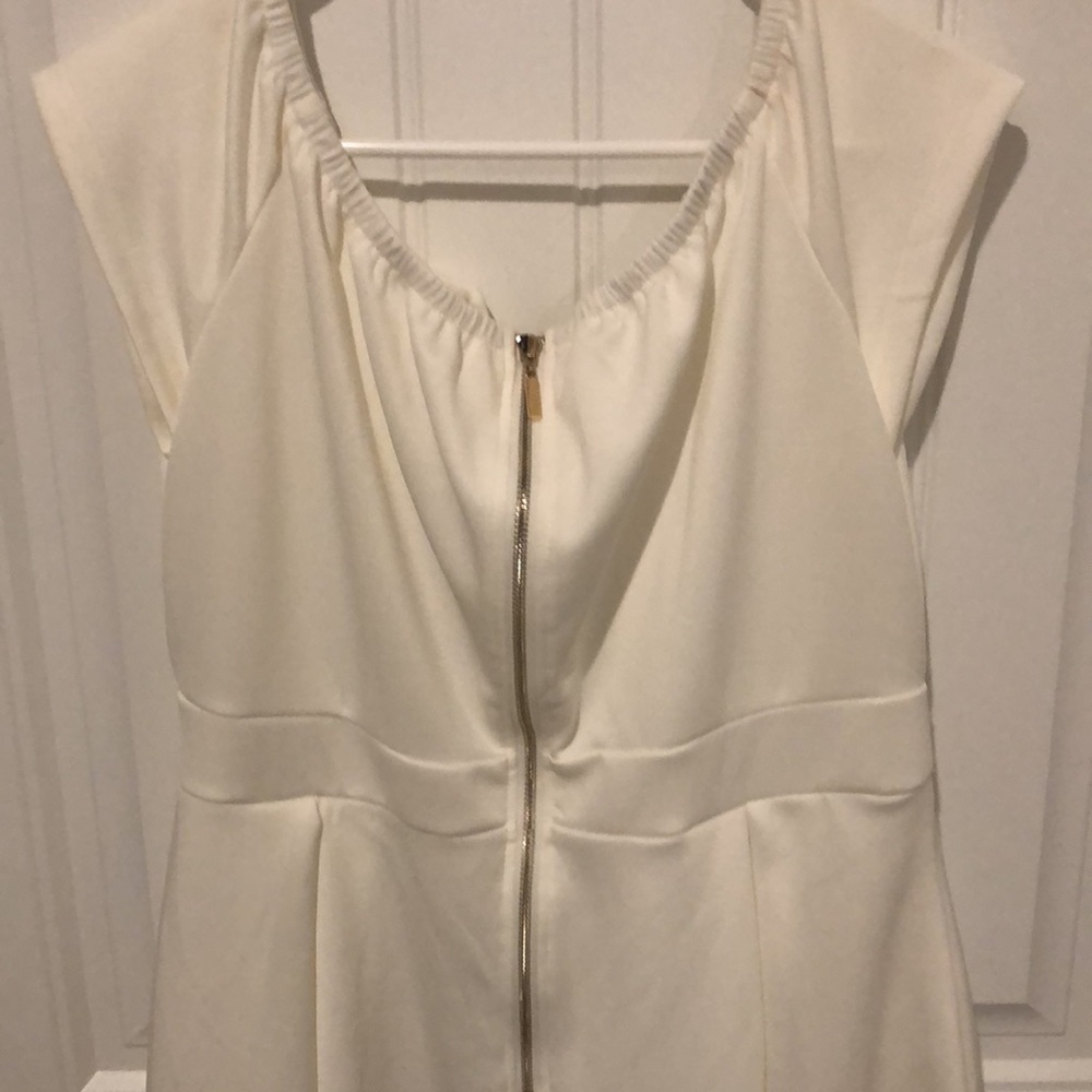 NWT Lalagen XXL gorgeous polyester and spandex cape sleeve dress soft beautiful - Picture 5 of 13